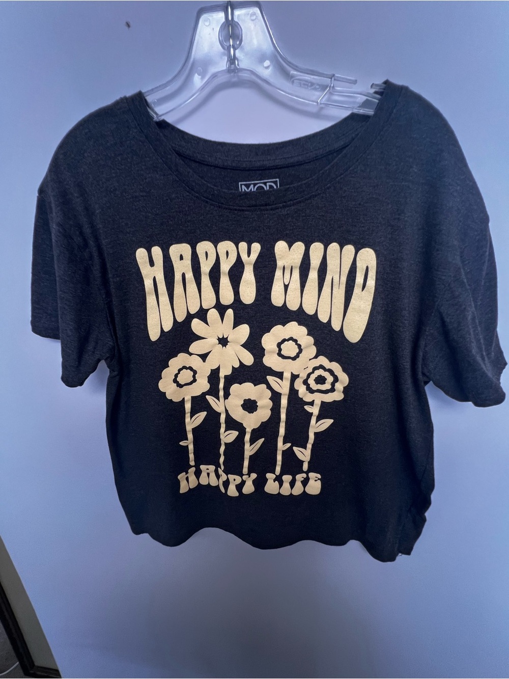 Modern Lux Black Tee with Yellow Logo size XL
“HAPPY MIND. HAPPY LIFE”.